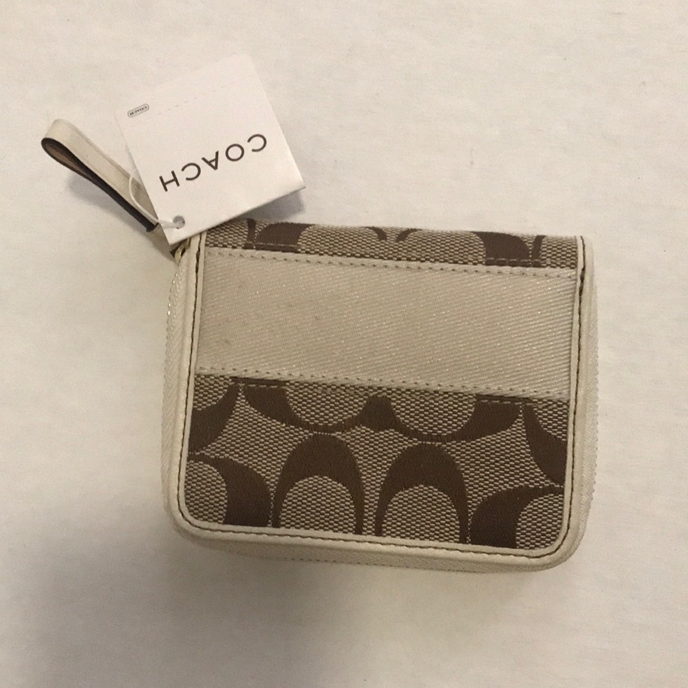 Coach Wallet - Picture 2 of 4